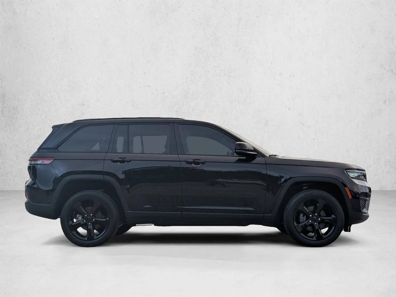 2024 Jeep Grand Cherokee Altitude 4x2