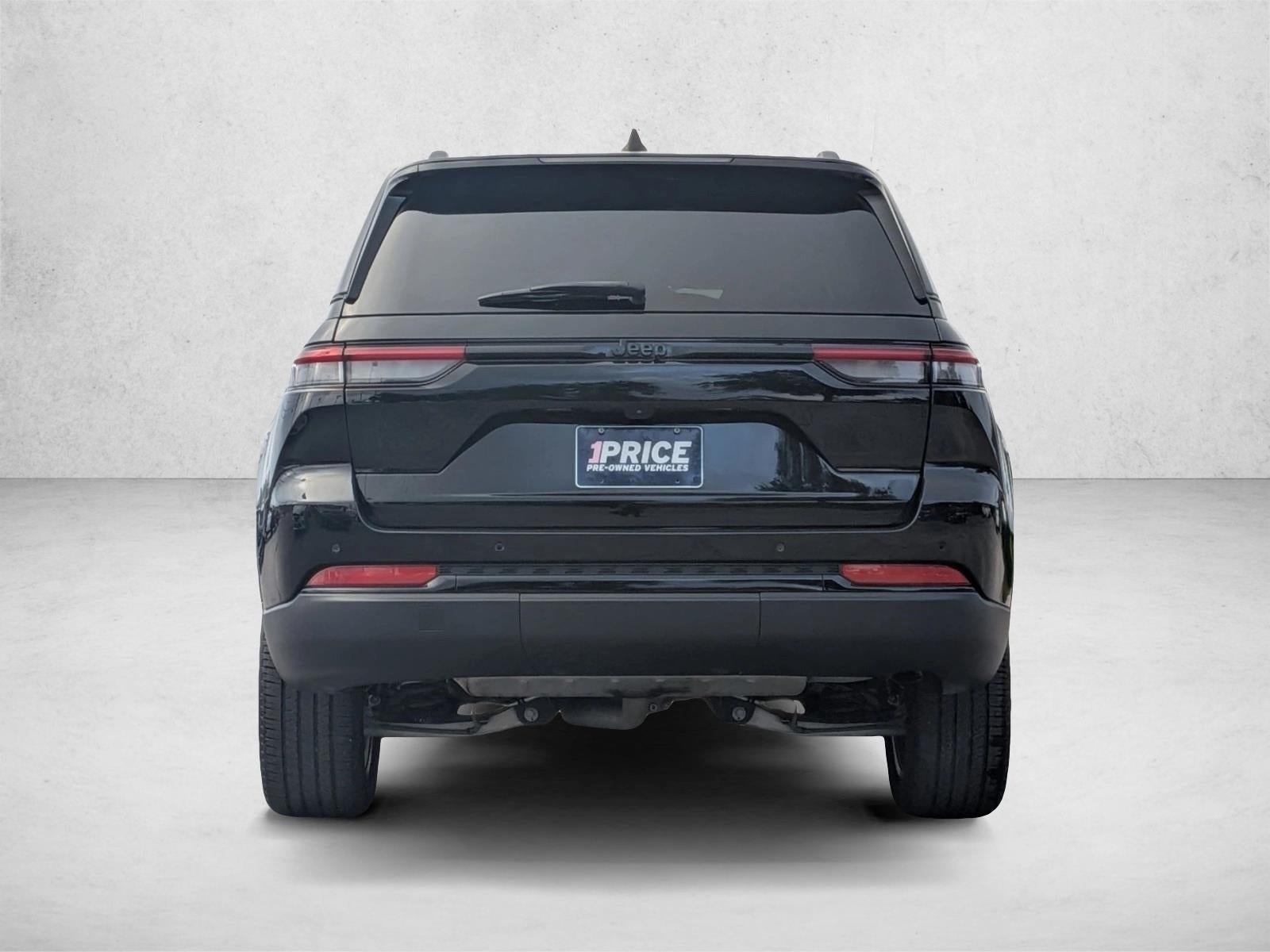 2024 Jeep Grand Cherokee Altitude 4x2