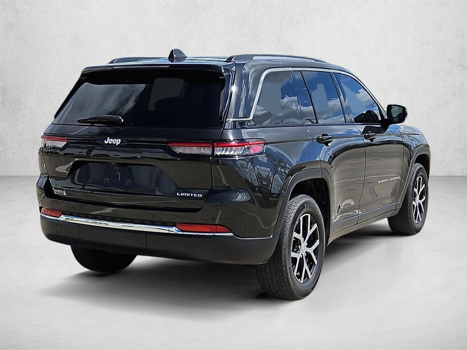 2023 Jeep Grand Cherokee Limited 4x2