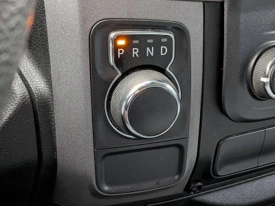 2019 RAM 1500 Classic Express 4x2 Crew Cab 5'7" Box