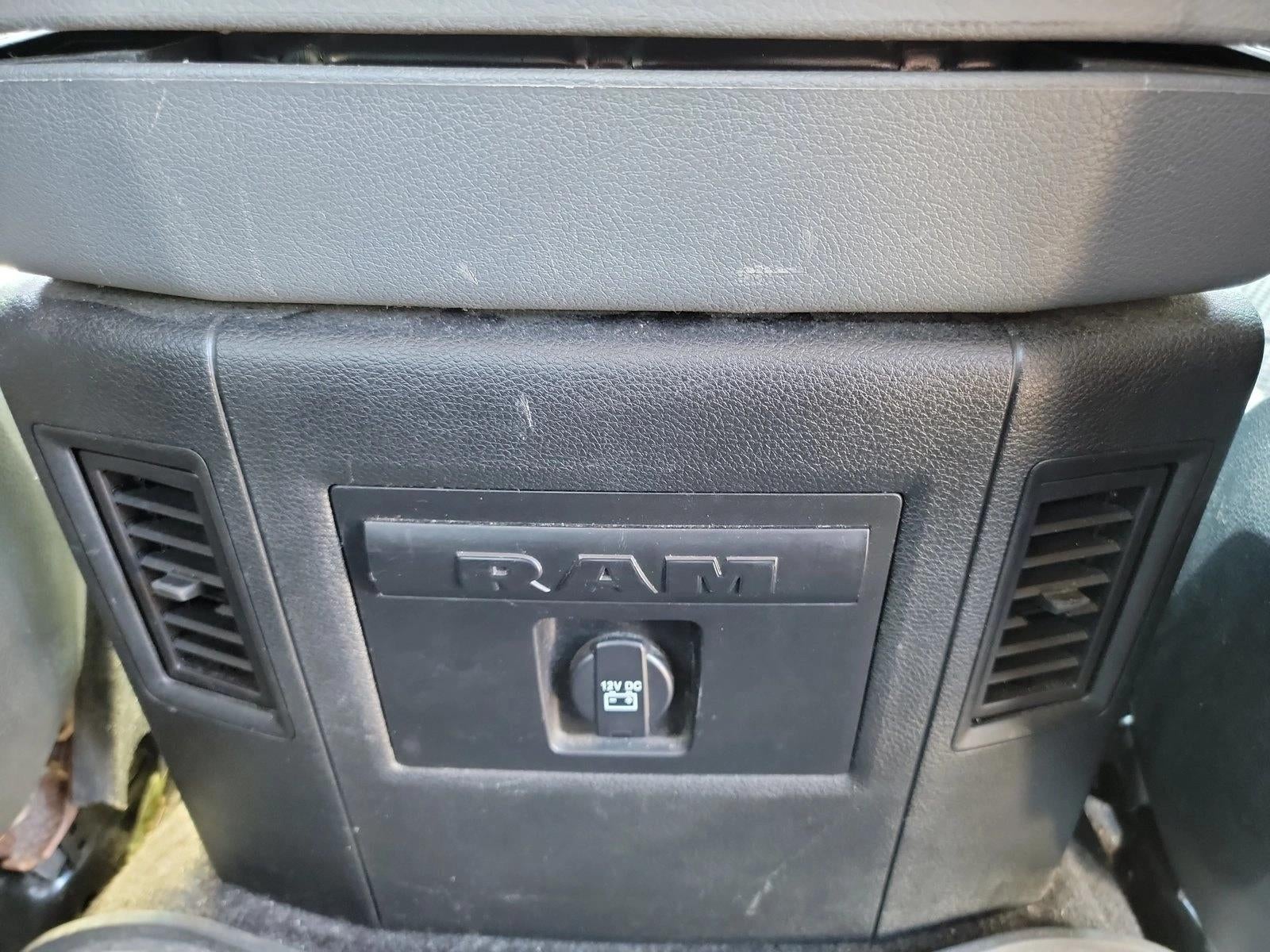 2017 RAM 1500 Lone Star Silver 4x2 Crew Cab 5'7" Box