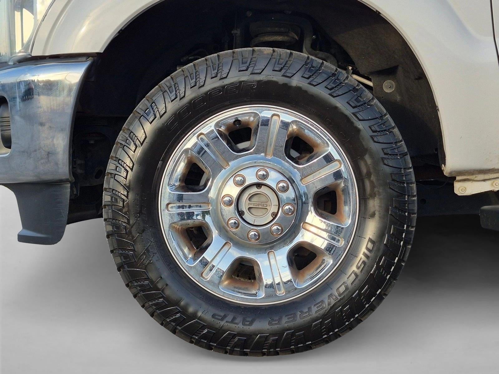 2013 Ford Super Duty F-350 SRW 4WD Crew Cab 6-3/4 Ft Box Lariat