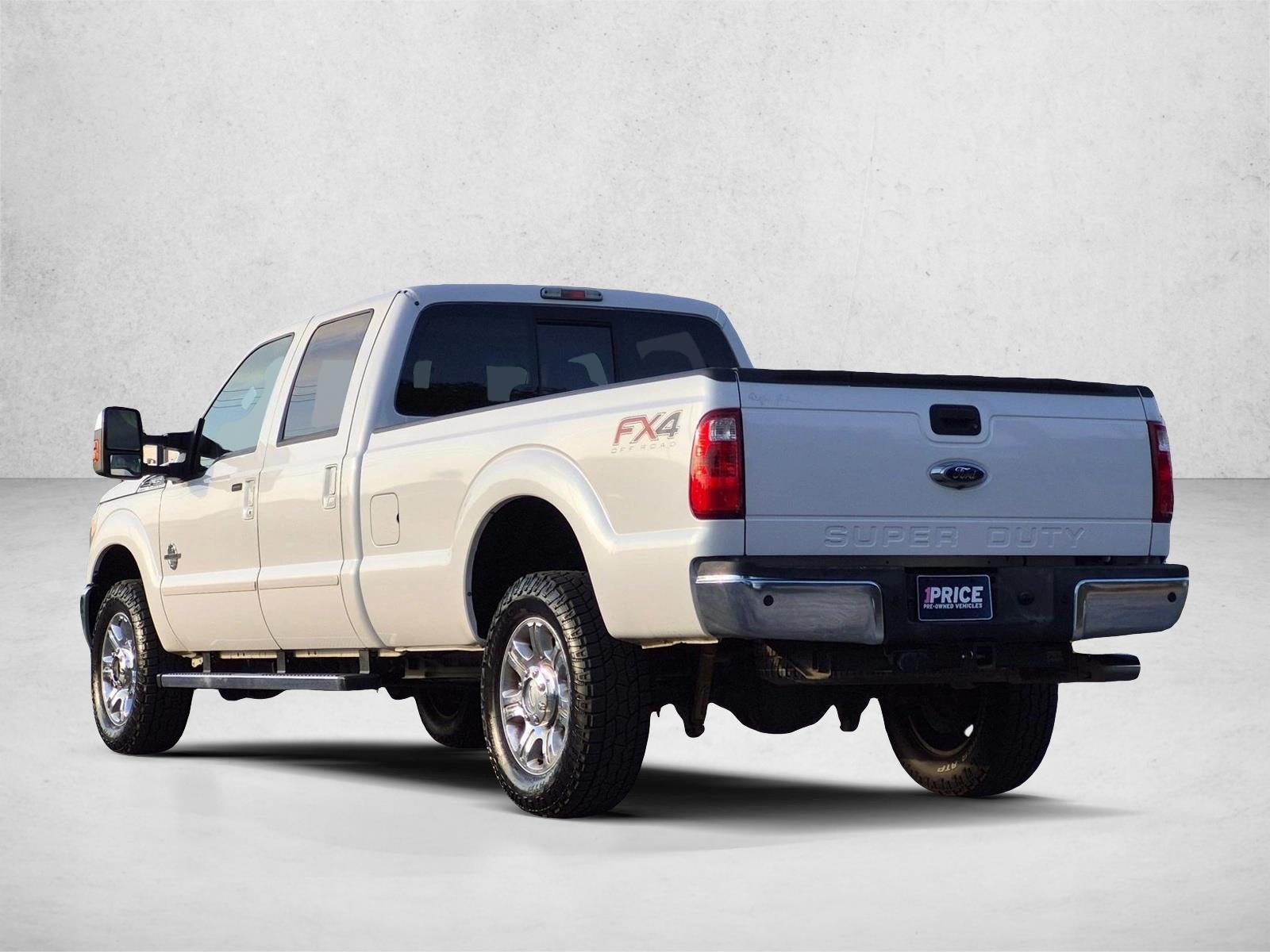 2013 Ford Super Duty F-350 SRW 4WD Crew Cab 6-3/4 Ft Box Lariat