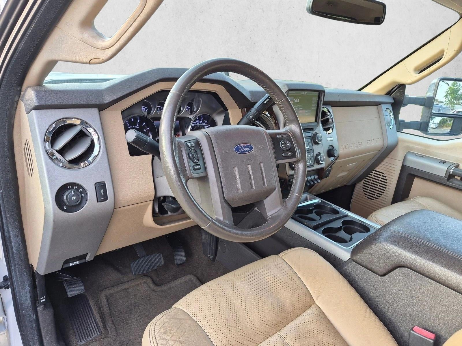 2013 Ford Super Duty F-350 SRW 4WD Crew Cab 6-3/4 Ft Box Lariat