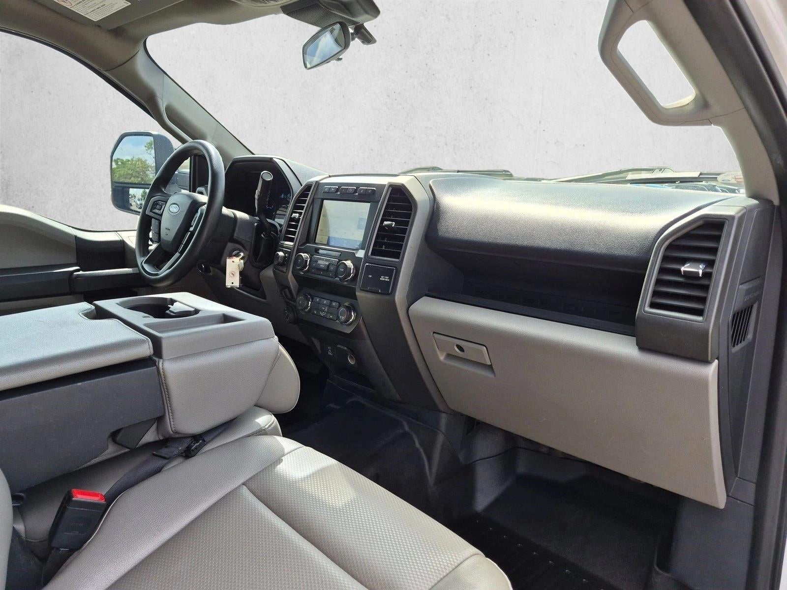 2022 Ford F-350 XL 4WD Crew Cab 6.75' Box