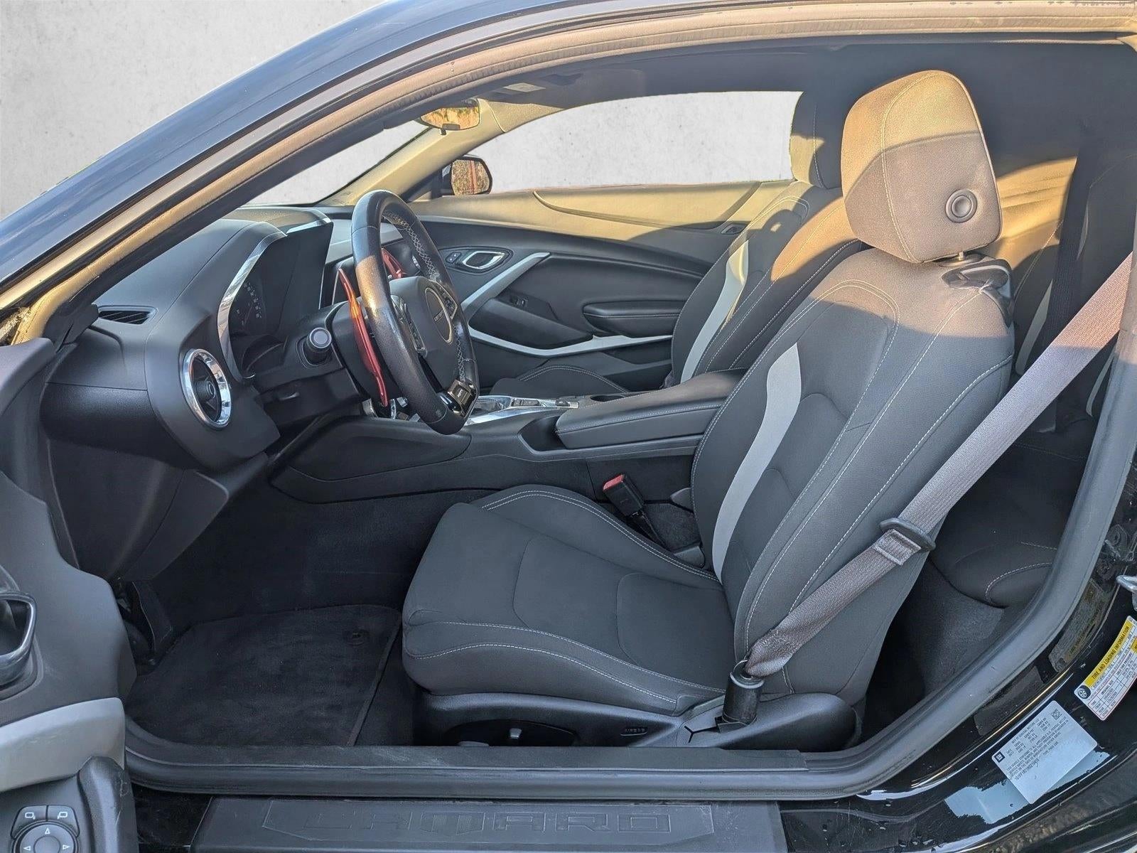 2017 Chevrolet Camaro 2dr Coupe 1SS