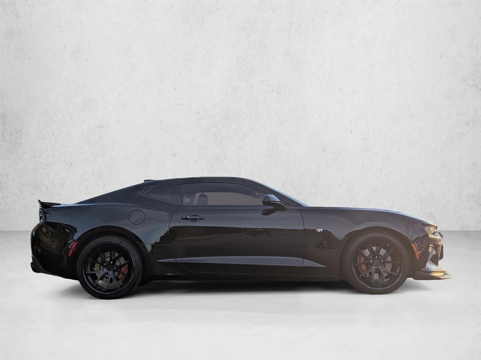 2017 Chevrolet Camaro 2dr Coupe 1SS