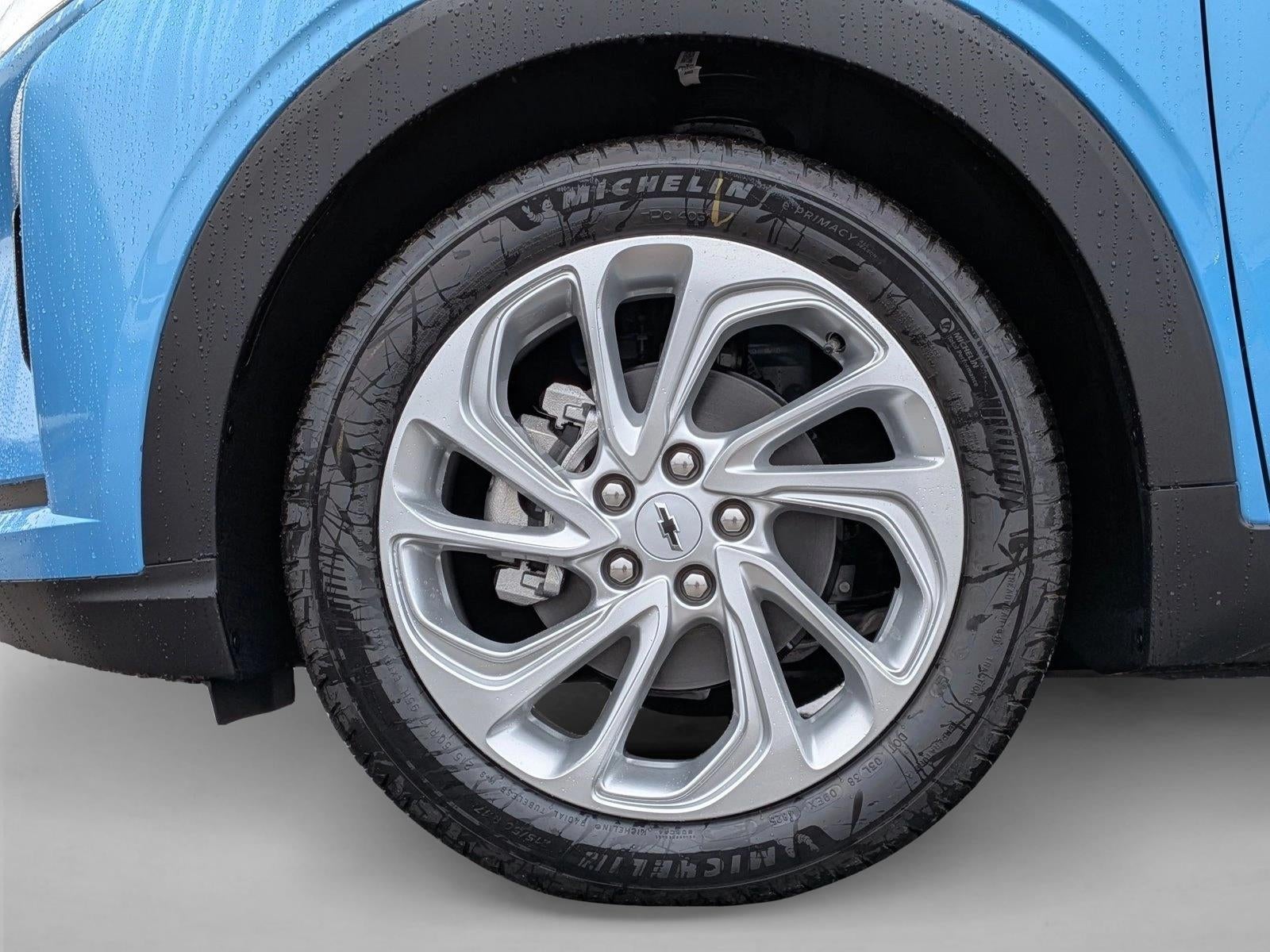 2027 Chevrolet Bolt FWD 4dr LT