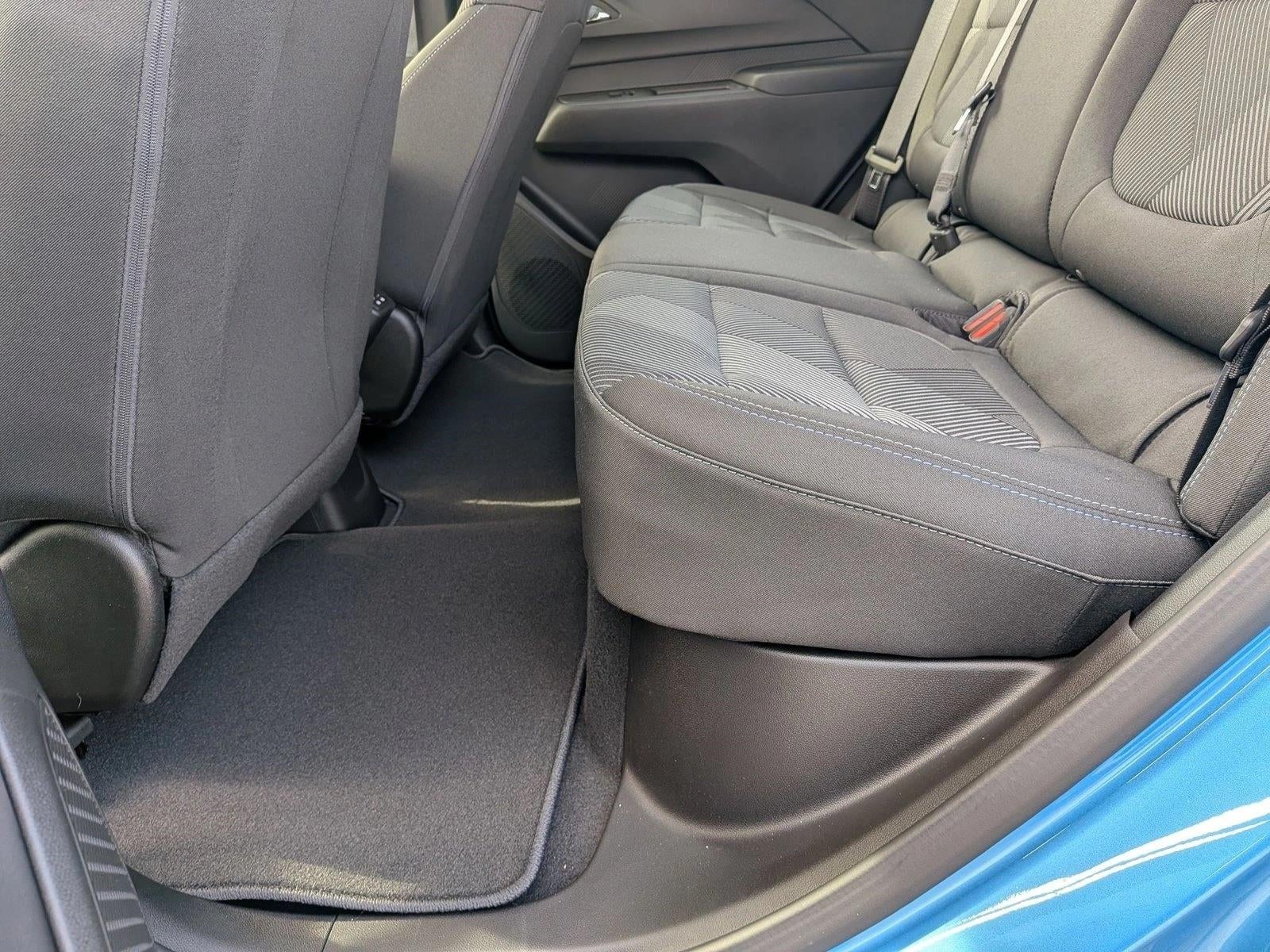 2027 Chevrolet Bolt FWD 4dr LT