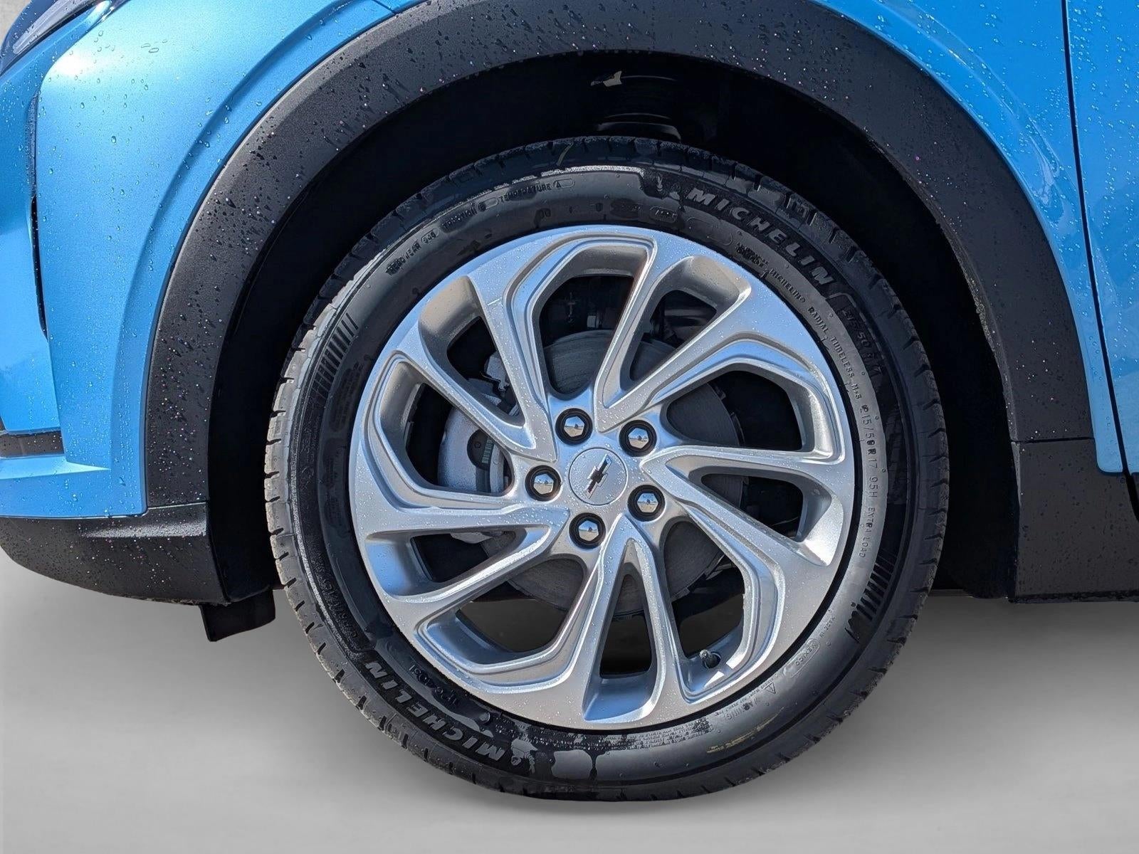 2027 Chevrolet Bolt FWD 4dr LT