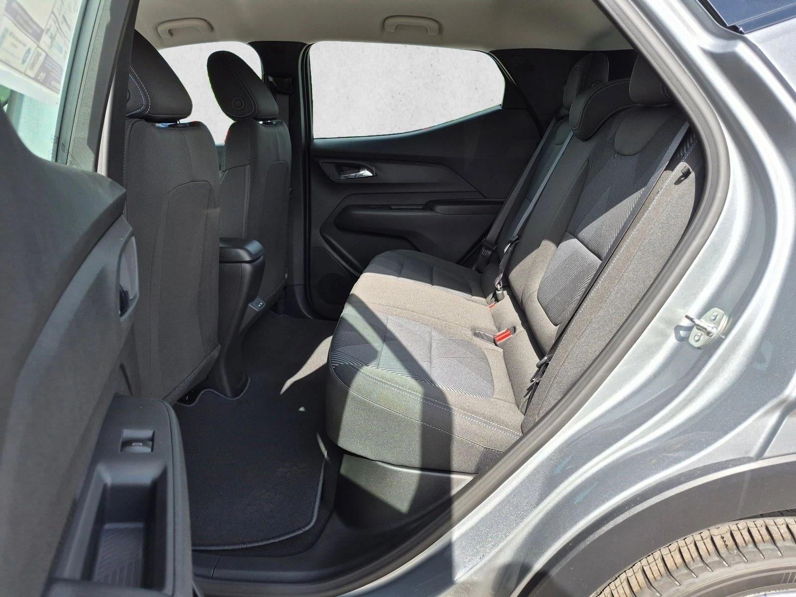 2027 Chevrolet Bolt FWD 4dr LT