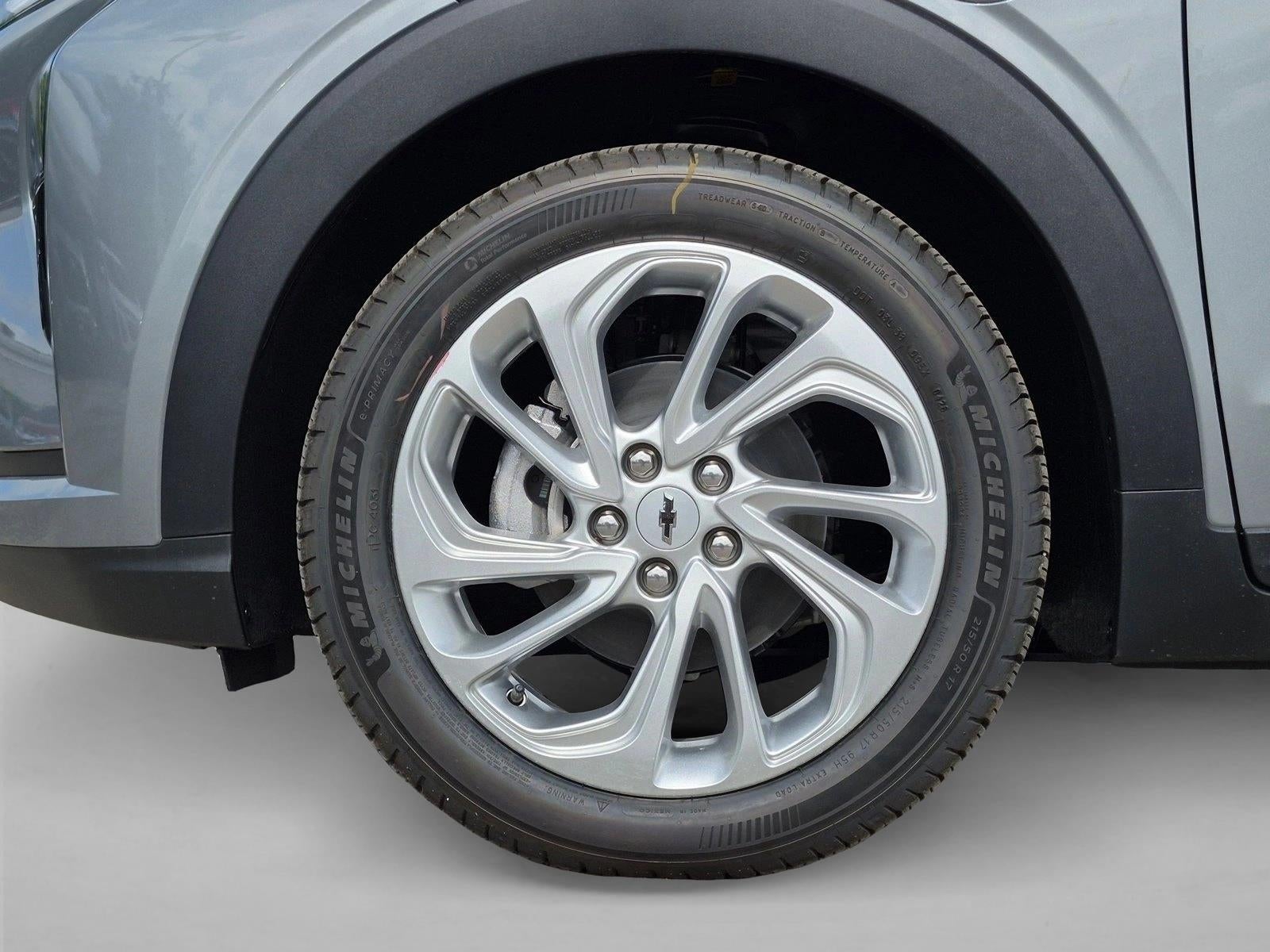 2027 Chevrolet Bolt FWD 4dr LT