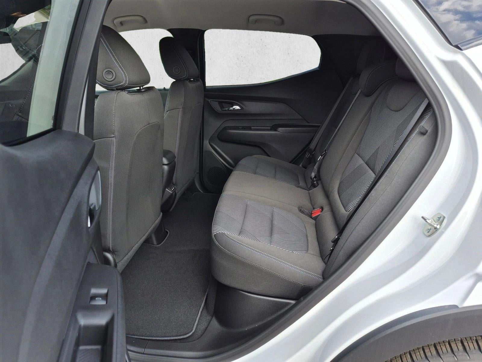 2027 Chevrolet Bolt FWD 4dr LT