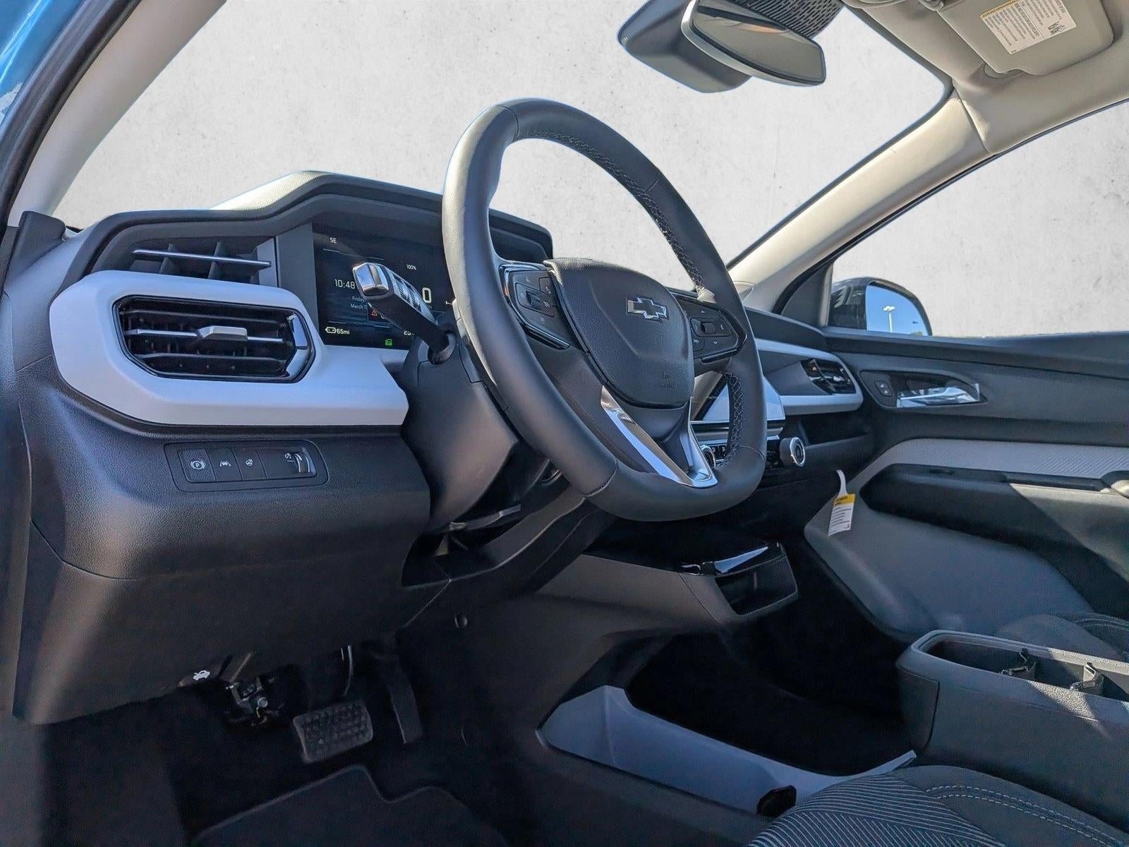 2027 Chevrolet Bolt FWD 4dr LT