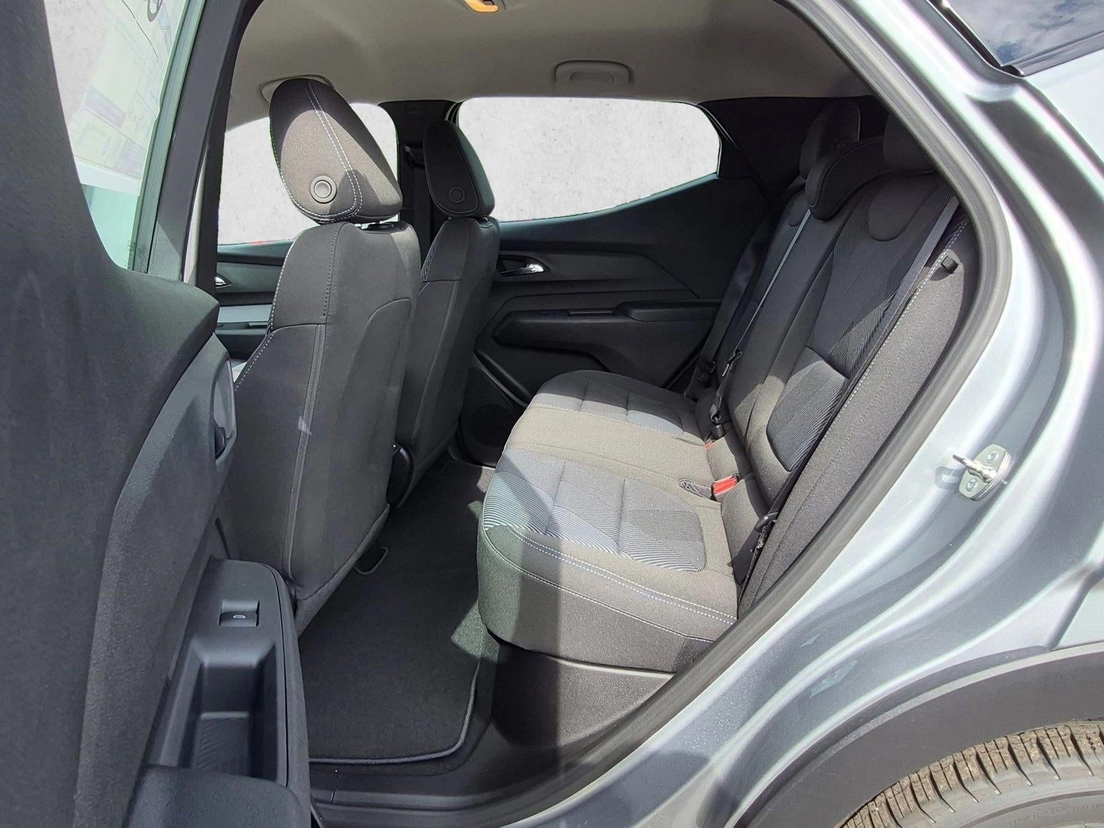 2027 Chevrolet Bolt FWD 4dr LT