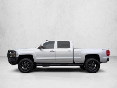 2016 Chevrolet Silverado 2500 HD Crew Cab Standard Box 4-Wheel Drive LTZ