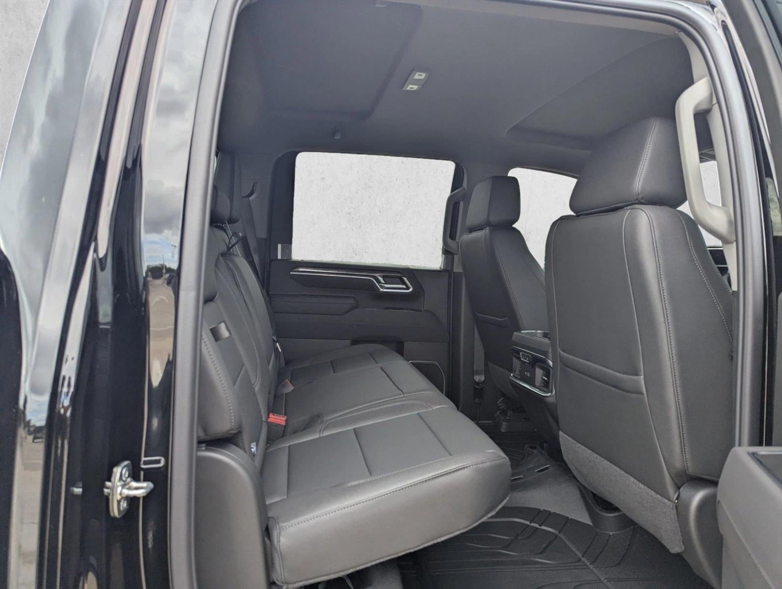 2026 Chevrolet Silverado 3500 HD Crew Cab Long Box 4-Wheel Drive LTZ