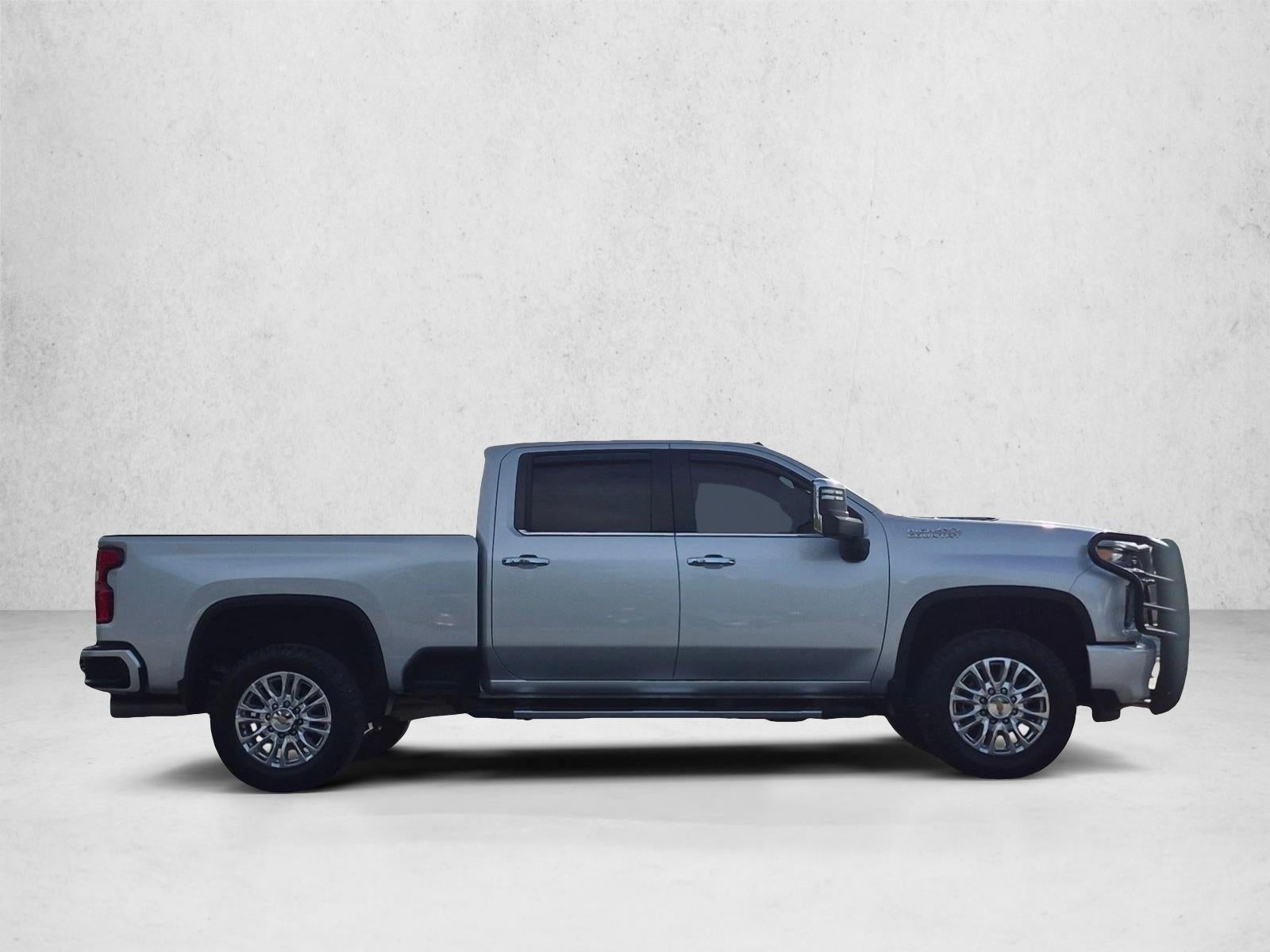 2022 Chevrolet Silverado 2500 HD Crew Cab Standard Box 4-Wheel Drive High Country