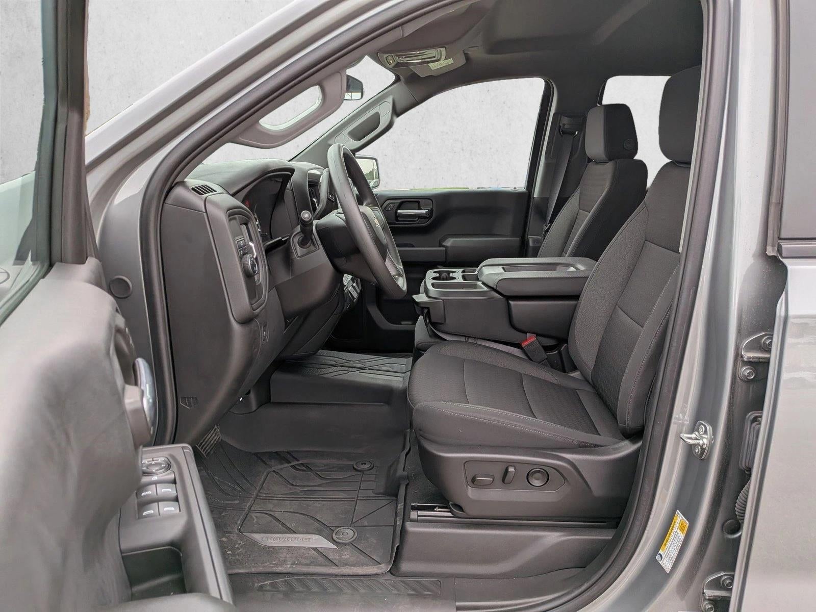 2025 Chevrolet Silverado 1500 Crew Cab Short Box 2-Wheel Drive Custom