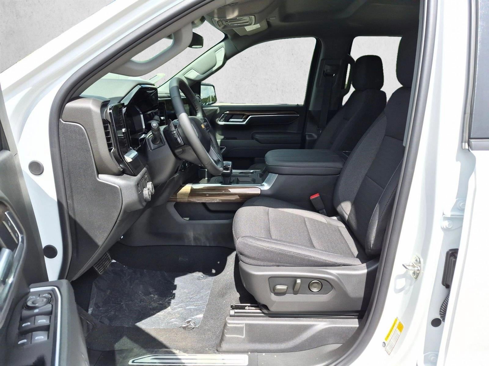 2026 Chevrolet Silverado 1500 Crew Cab Short Box 2-Wheel Drive LT