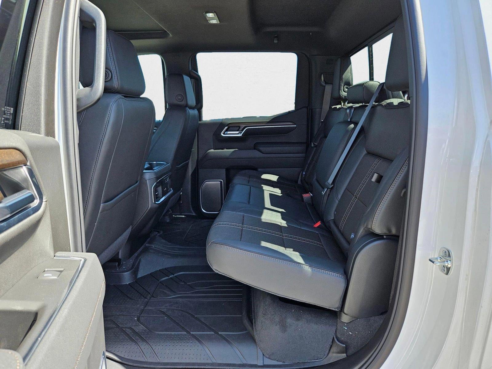 2025 Chevrolet Silverado 1500 Crew Cab Short Box 4-Wheel Drive High Country