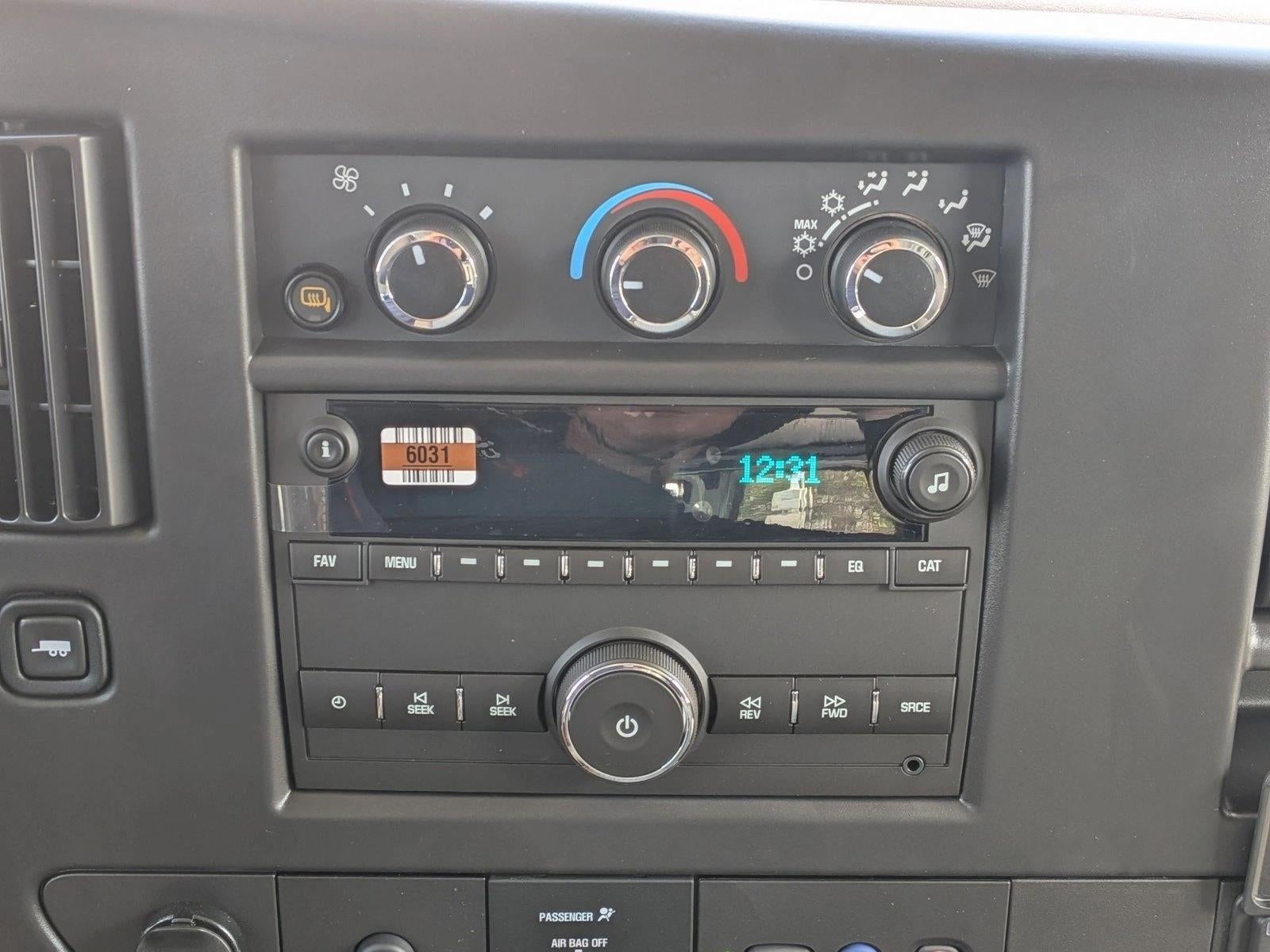 2025 Chevrolet Express Cargo 2500 Regular Wheelbase Rear-Wheel Drive