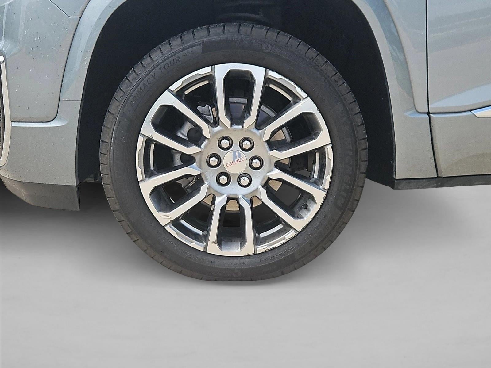 2023 GMC Acadia AWD Denali