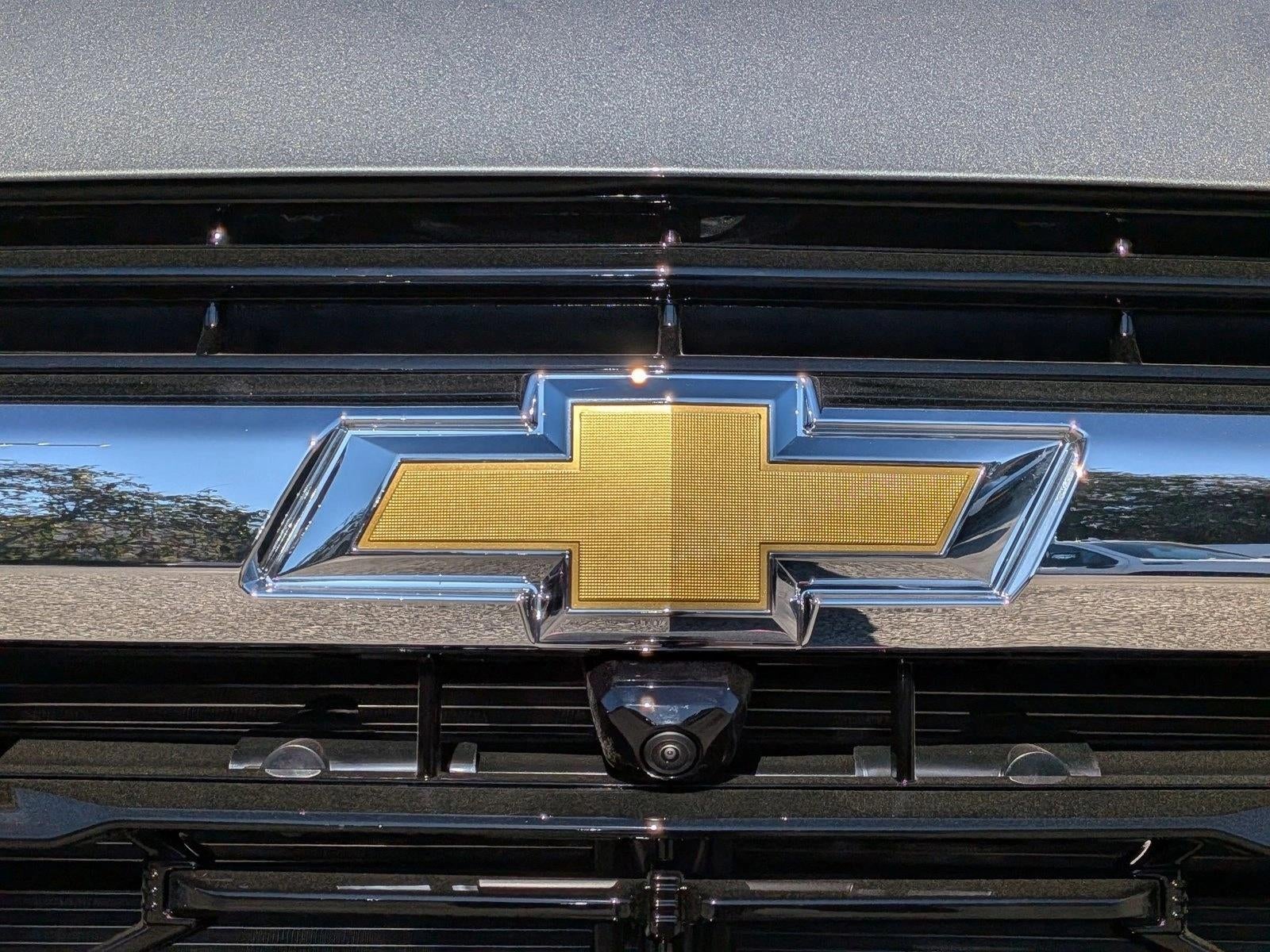 2026 Chevrolet Suburban 2WD LS