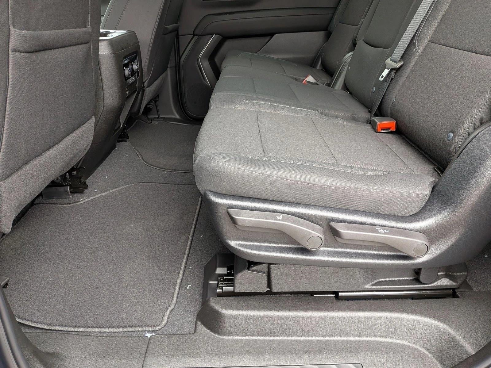 2026 Chevrolet Suburban 2WD LS