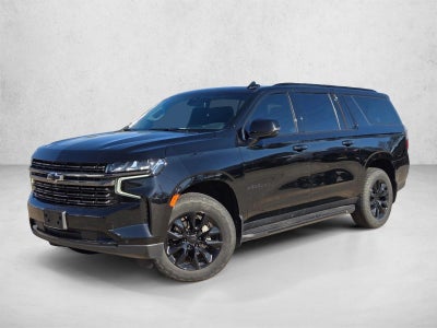 2022 Chevrolet Suburban 4WD RST