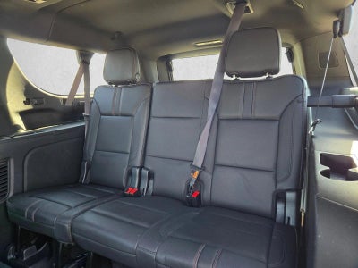 2022 Chevrolet Suburban 4WD RST