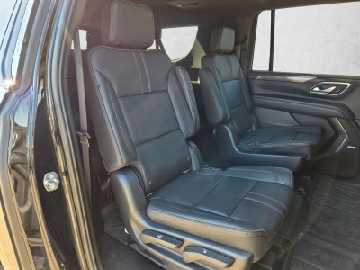 2022 Chevrolet Suburban 4WD RST