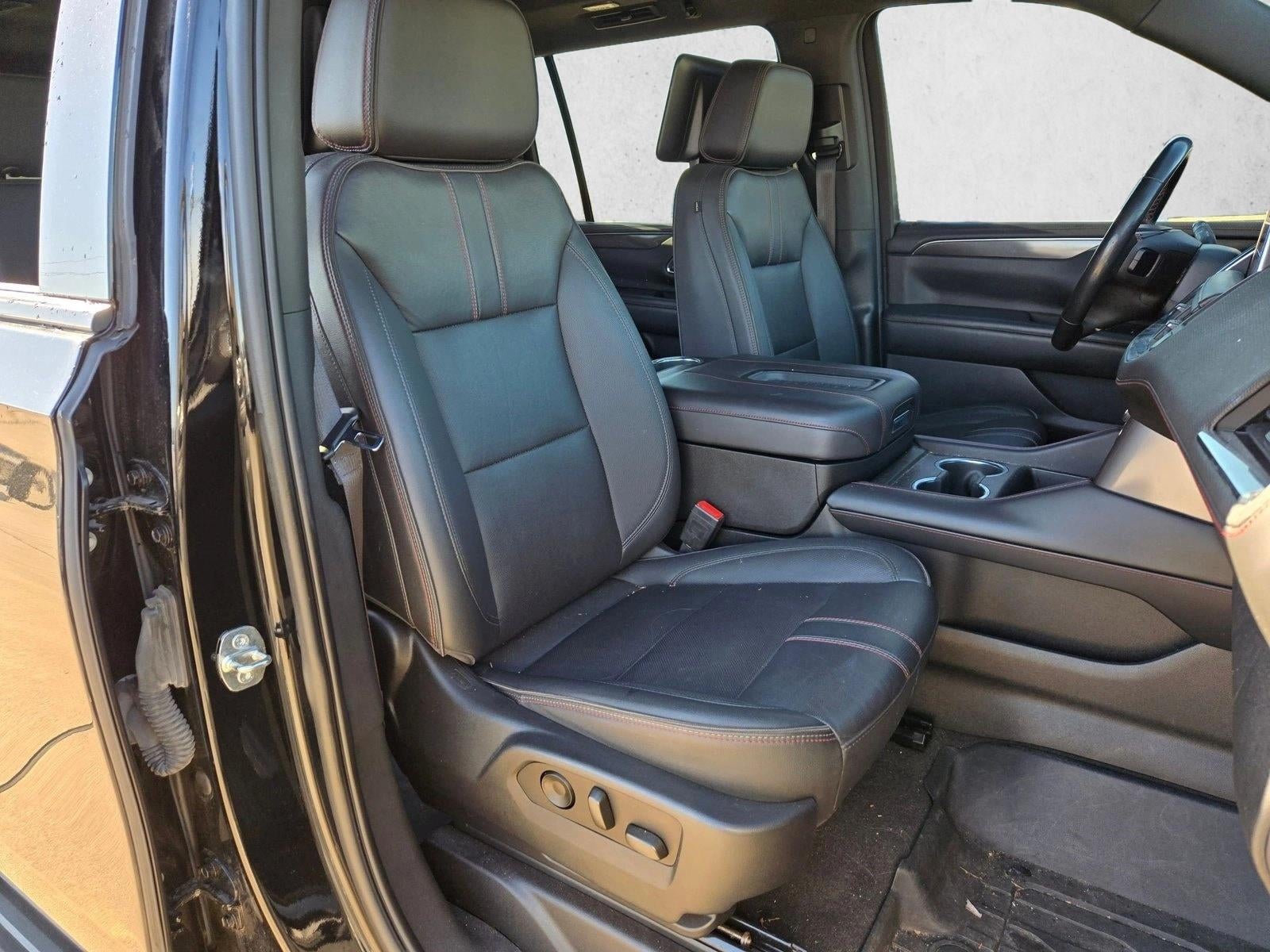 2022 Chevrolet Suburban 4WD RST