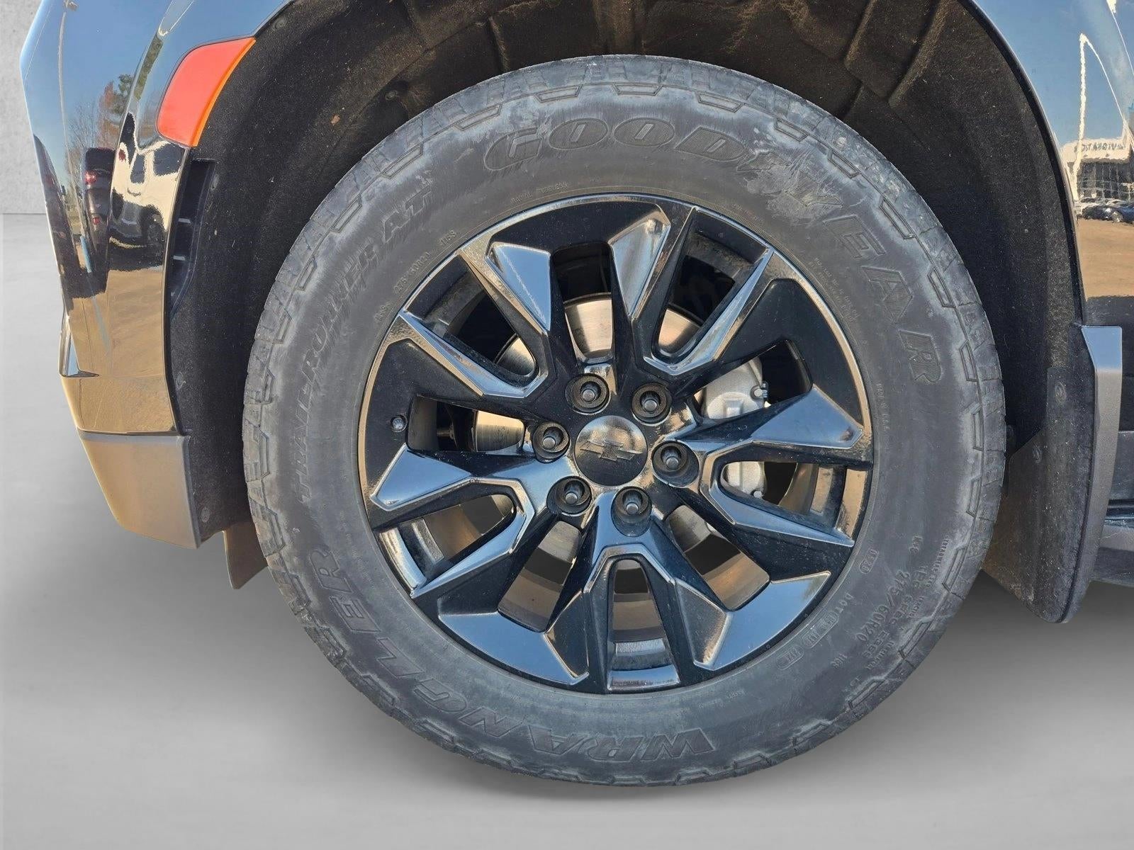 2022 Chevrolet Suburban 4WD RST