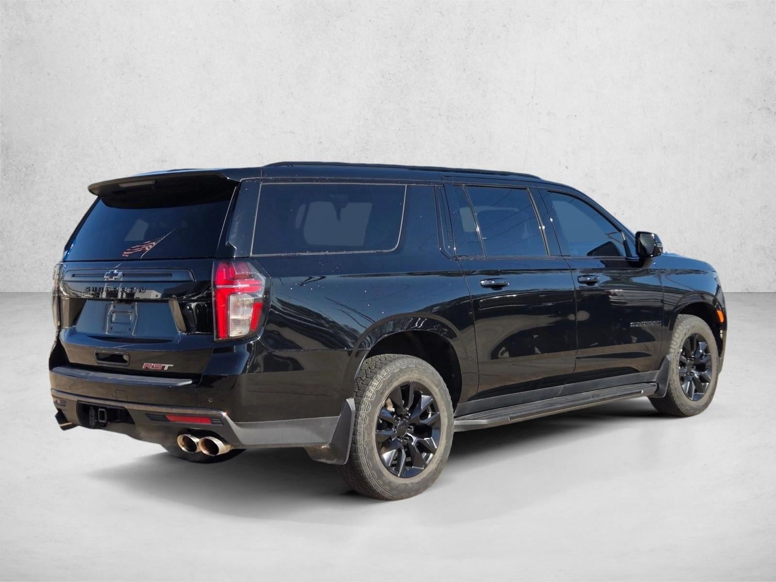 2022 Chevrolet Suburban 4WD RST