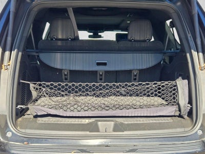 2022 Chevrolet Suburban 4WD RST