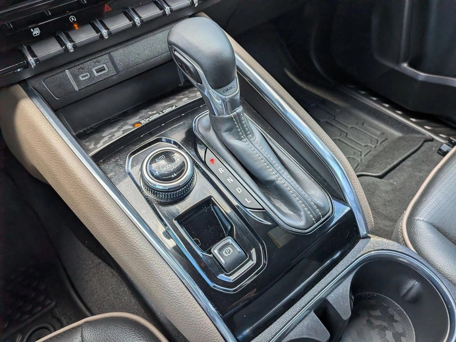 2024 GMC Canyon Crew Cab Short Box 4-Wheel Drive Denali