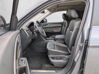 2022 Volkswagen Atlas 2.0T SE w/Technology FWD