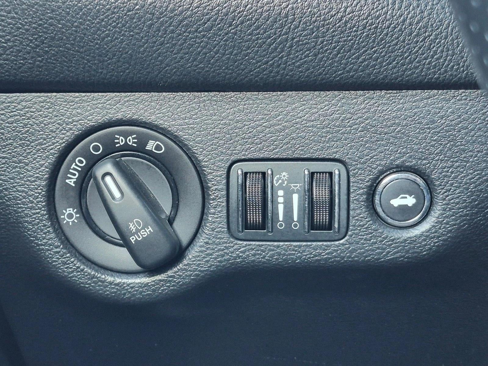 2015 Dodge Challenger 2dr Cpe R/T Plus Shaker
