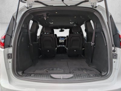 2025 Chrysler Pacifica Select FWD