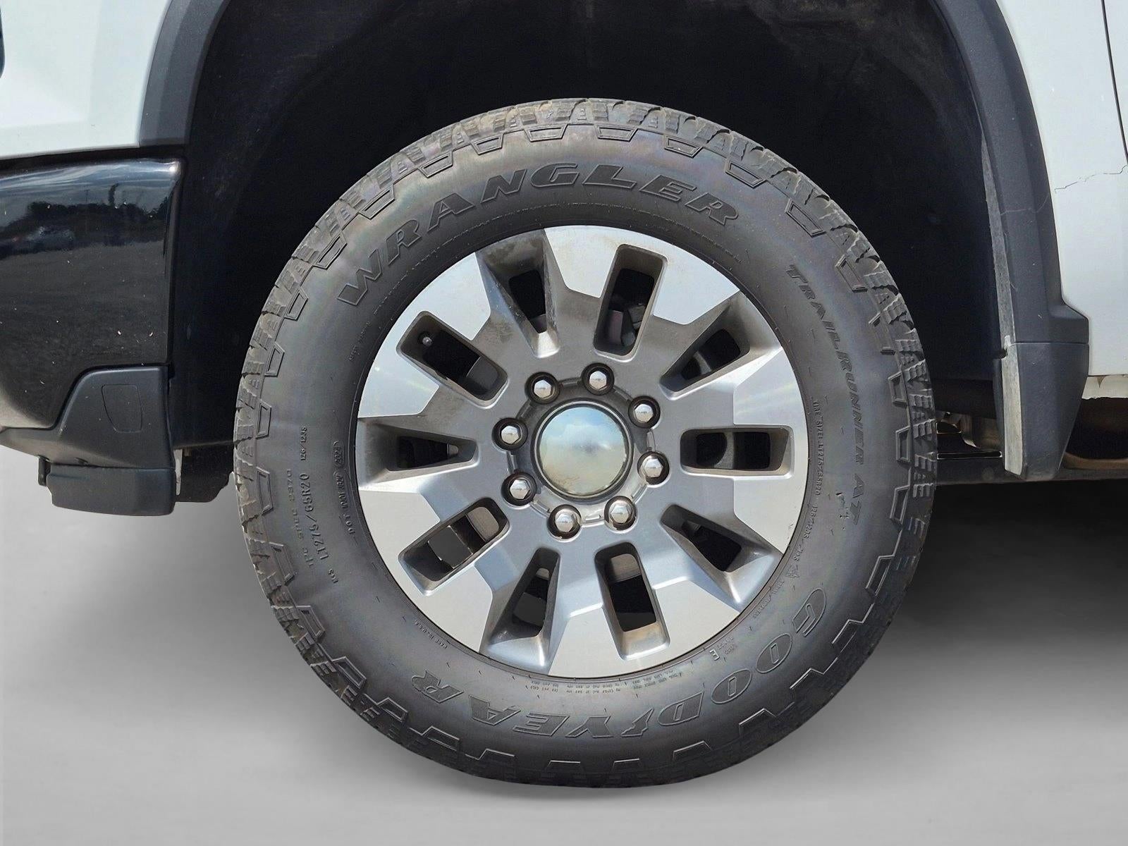2024 Chevrolet Silverado 2500 HD Crew Cab Standard Box 4-Wheel Drive Custom