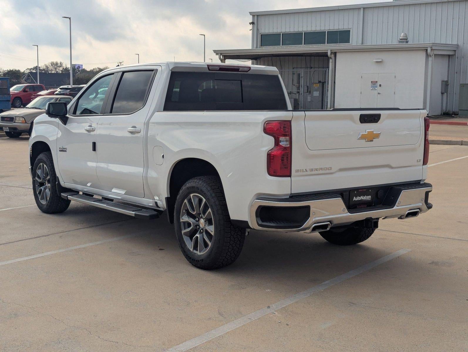 2026 Chevrolet Silverado 1500 Crew Cab Short Box 4-Wheel Drive LT 1LT