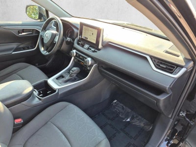 2025 Toyota RAV4 XLE FWD (GS)