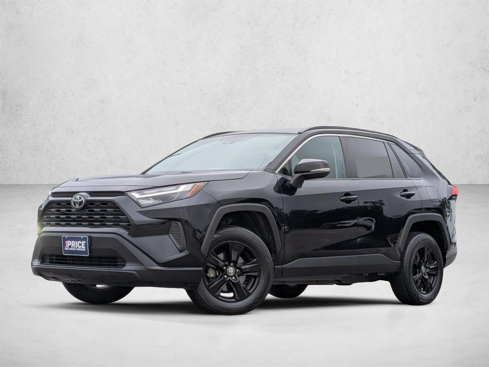2022 Toyota RAV4 XLE FWD (GS)