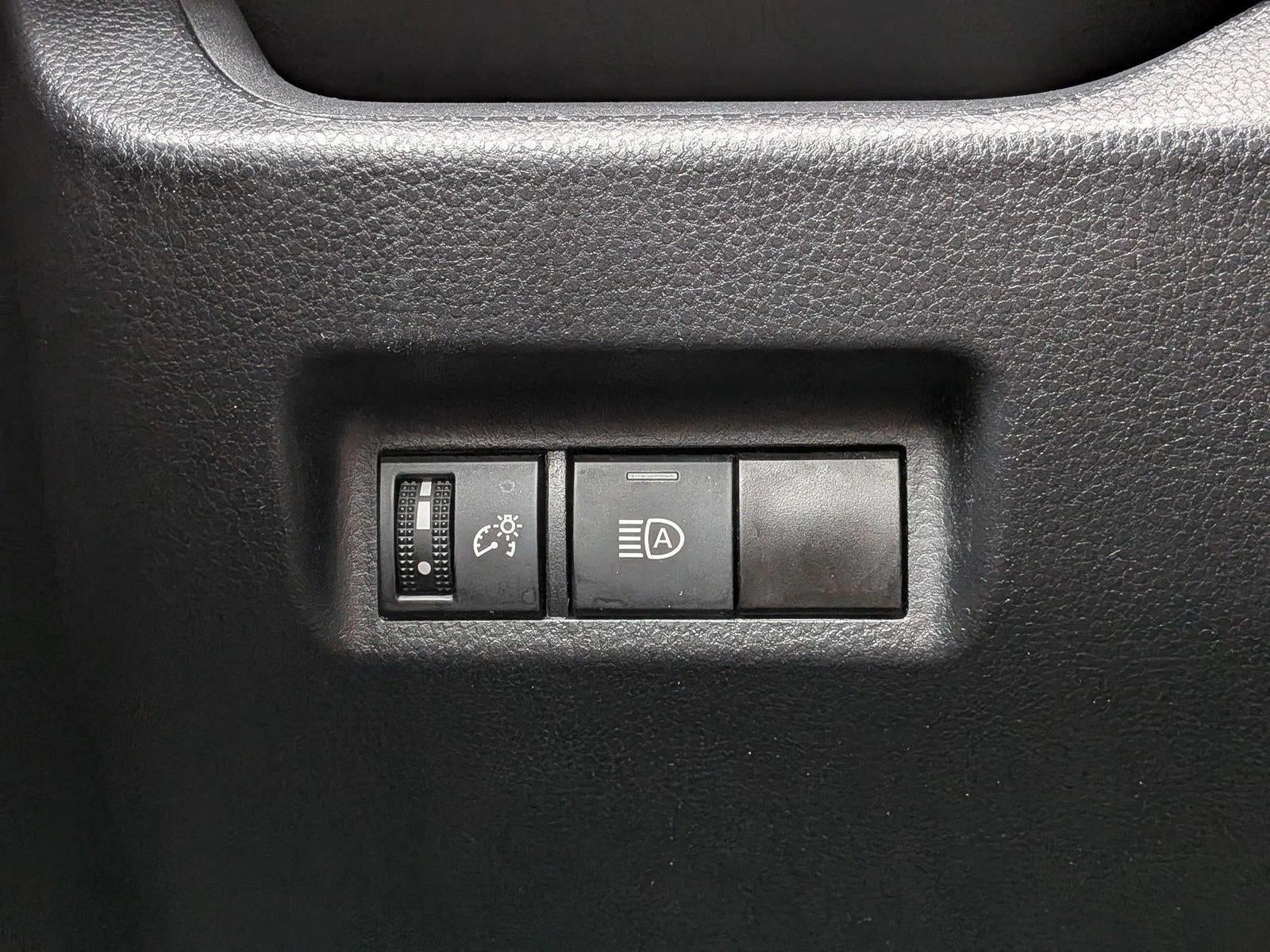 2022 Toyota RAV4 XLE FWD (GS)
