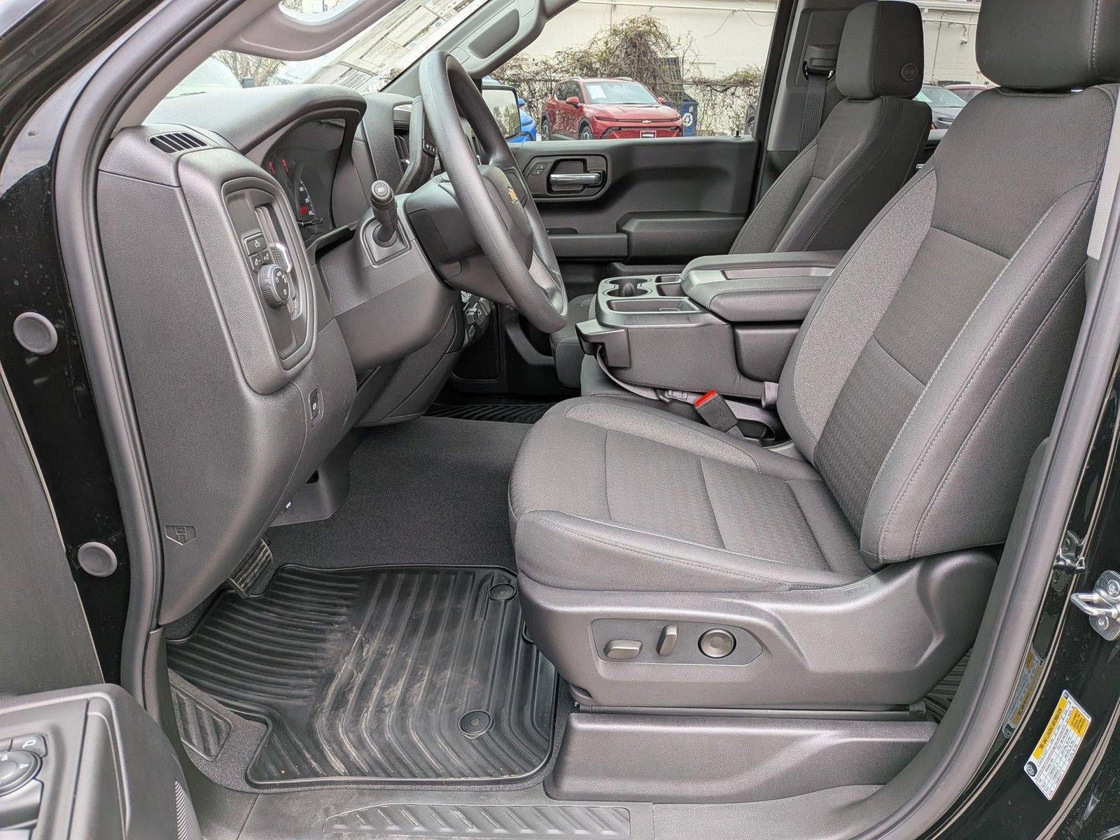 2026 Chevrolet Silverado 1500 Crew Cab Short Box 2-Wheel Drive Custom