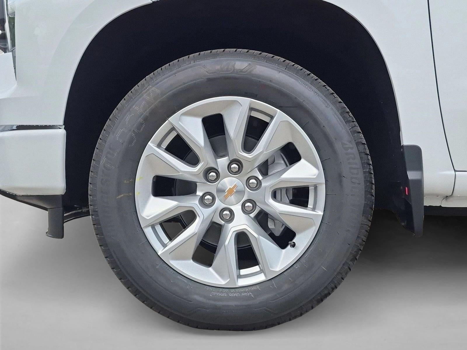 2026 Chevrolet Silverado 1500 Crew Cab Short Box 2-Wheel Drive Custom