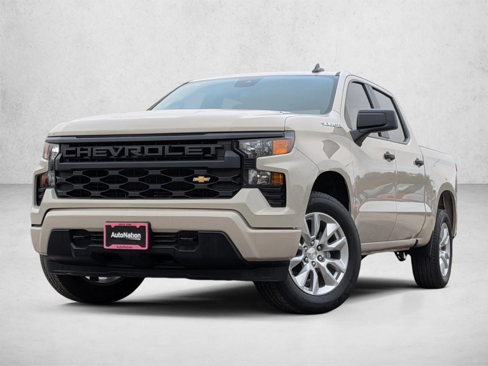 2026 Chevrolet Silverado 1500 Crew Cab Short Box 2-Wheel Drive Custom