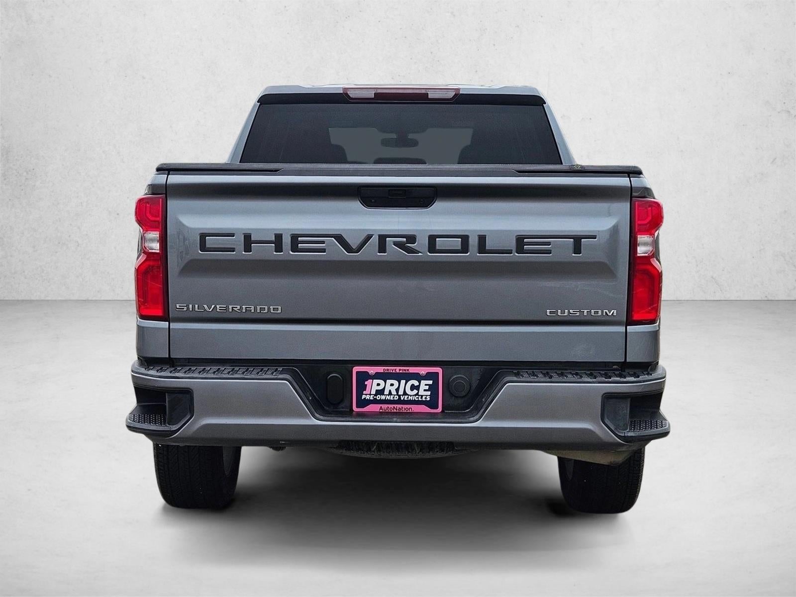2020 Chevrolet Silverado 1500 Crew Cab Short Box 2-Wheel Drive Custom