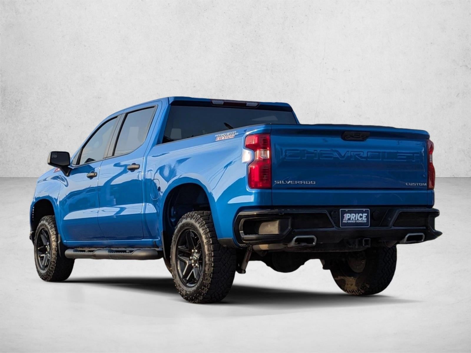 2023 Chevrolet Silverado 1500 Crew Cab Short Box 4-Wheel Drive Custom Trail Boss